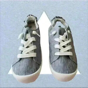 Forever Link Women's Classic Slip-On Comfort Fashion Sneaker Size 6